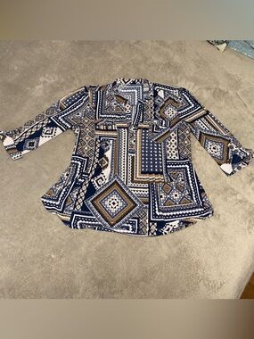 Cocomo Navy, White & Tan Geometric Print Blouse